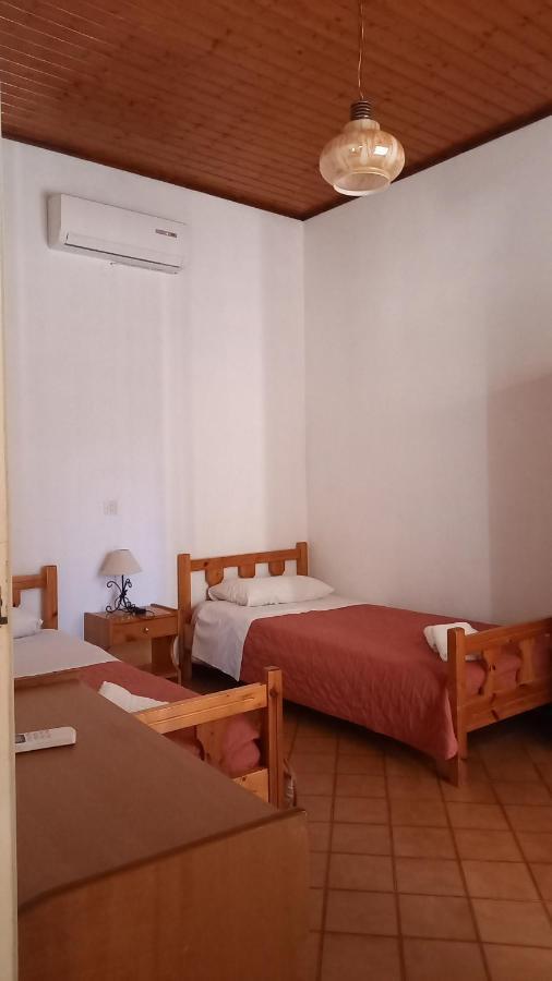 Dimitrakis Apartments Kassiopi Extérieur photo